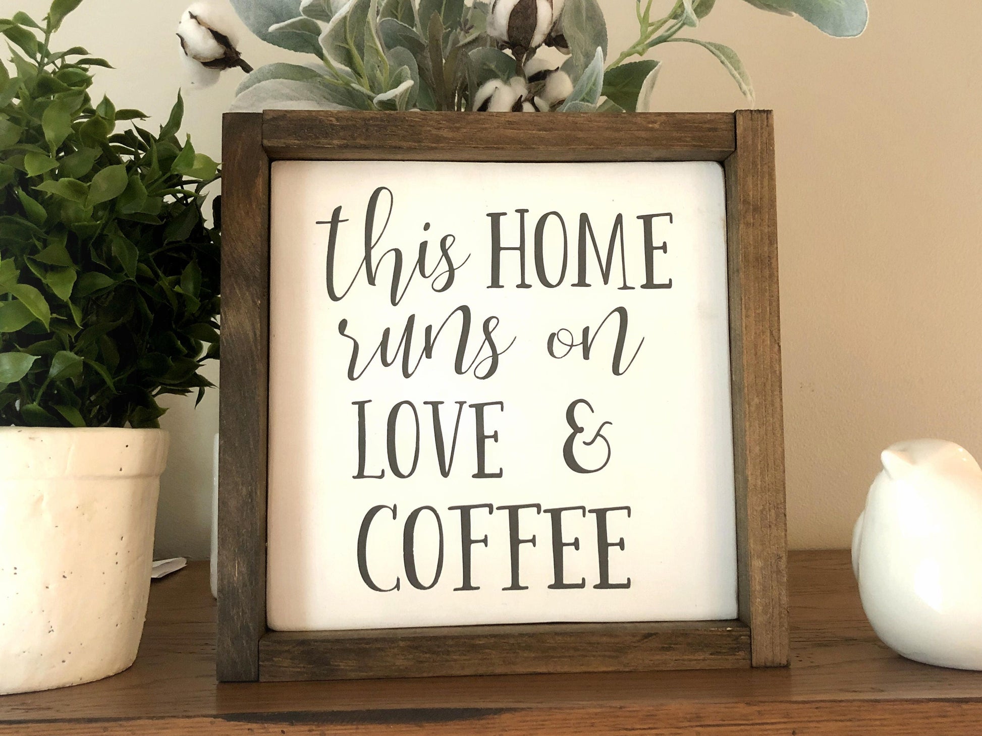 This Home Runs On Love & Coffee Wood Sign, Farmhouse Wood Sign, Kitchen Sign, Coffee Sign, Coffee Bar Signs, Wall Decor