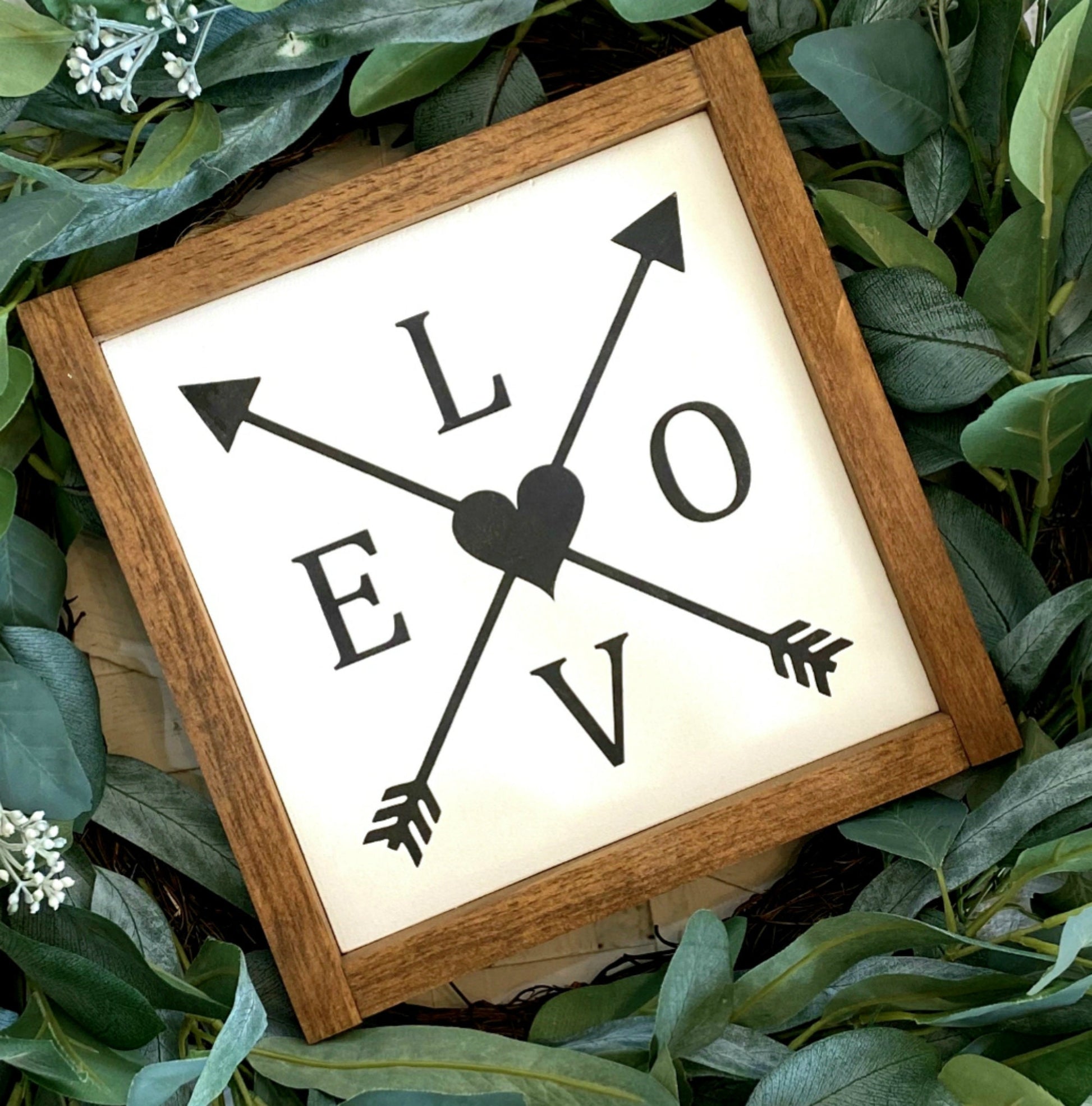 Arrow Wood Sign , Love Arrows, Anniversary Gift, Love Arrow Wall Sign, Rustic Wood Sign, Valentine Gift, Gallery Wall Love Sign