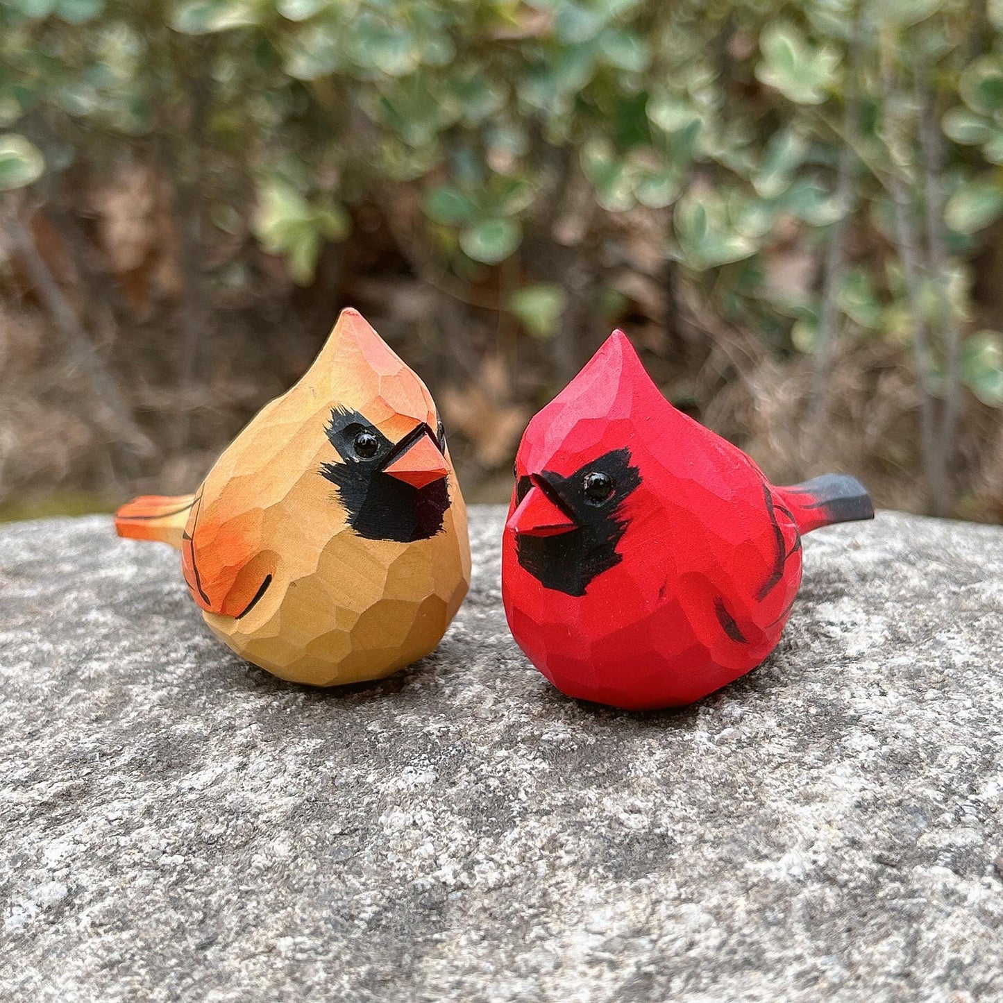 Wooden Cardinal Figurine Hand Painted Carved Birds Statue for Christmas Ornament Gifts,Holiday Decor,Gifts for Bird Lovers