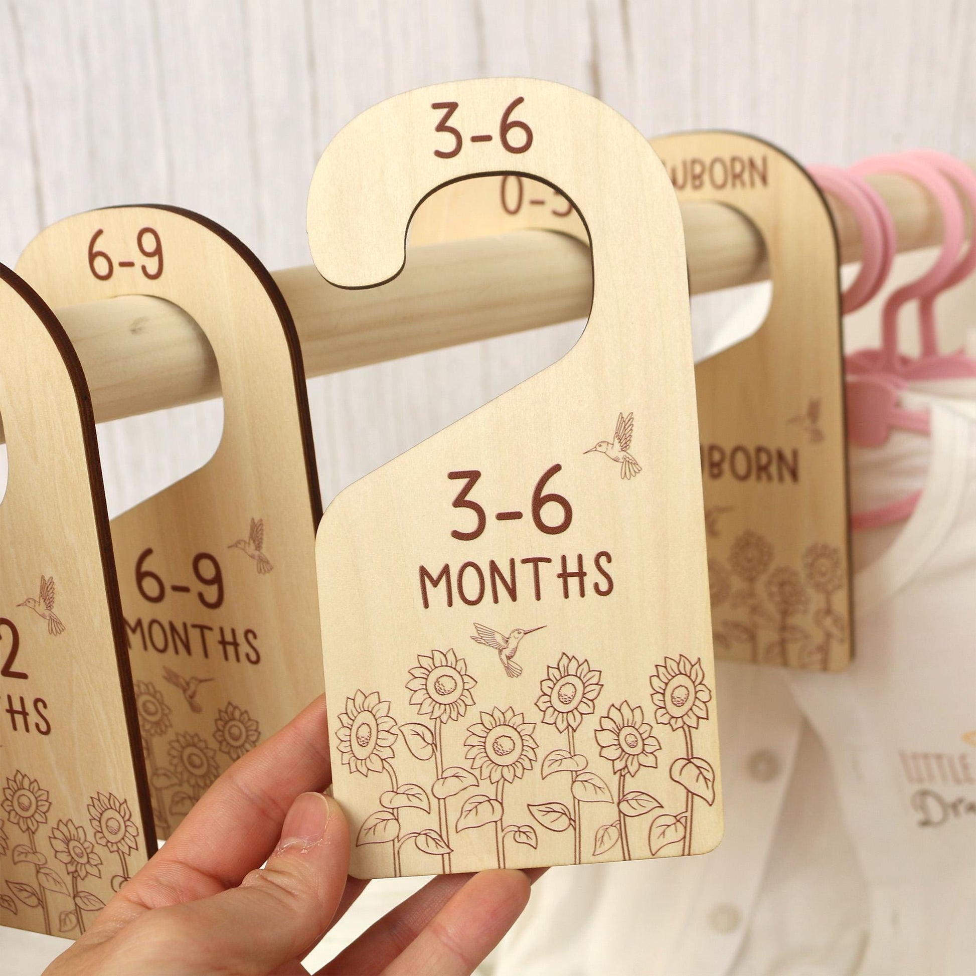 Baby Closet Dividers, Sunflower and Hummingbird Baby Clothes Dividers, Baby Clothes Organisation, Infant Clothes Hangers, Baby Shower Gift