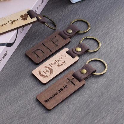 Engraved Wood Key Chain,Engraved Wood Key Chain,Custom name,Birthday or Anniversary Gift for Her or Him, Gift for Mom Dad