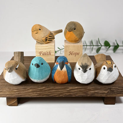 Hand-Carved Wooden Bird Sculpture - Gift for Bird Lovers, Valentine's Gift, Desk Decor, Wood Robin Bird Ornament, Hand-Carved Bird Figurine