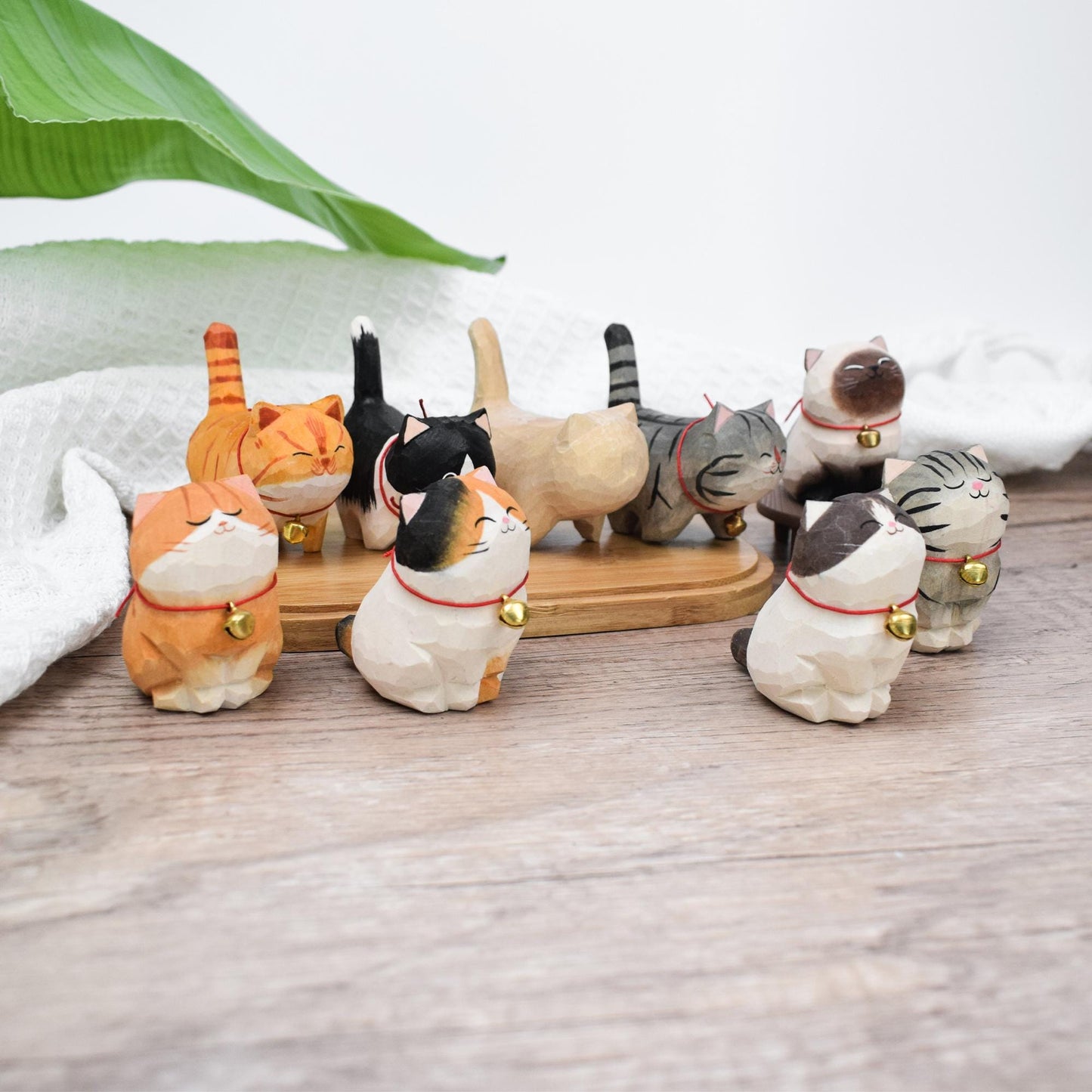 Handmade Wooden Cat Figurine,Small Wooden Cat Ornaments,Cute Desk Decor,Animal Lover Gift,Pet Memorial Gifts,Christmas Gifts